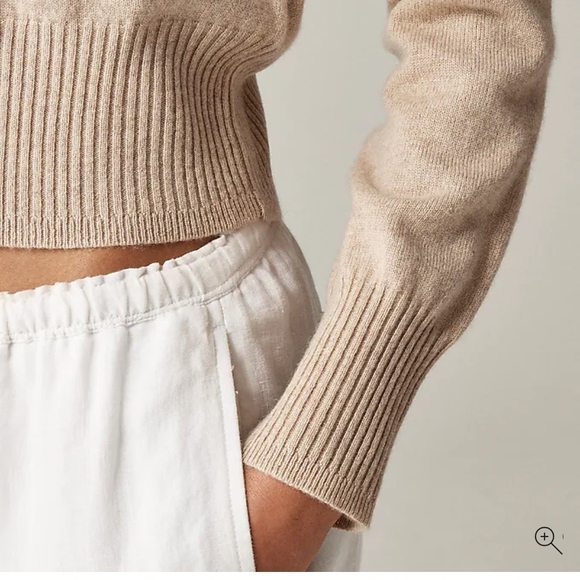 Cashmere shrunken crewneck sweater J. Crew Light Beige Crew Neck Sweater - Picture 4 of 8